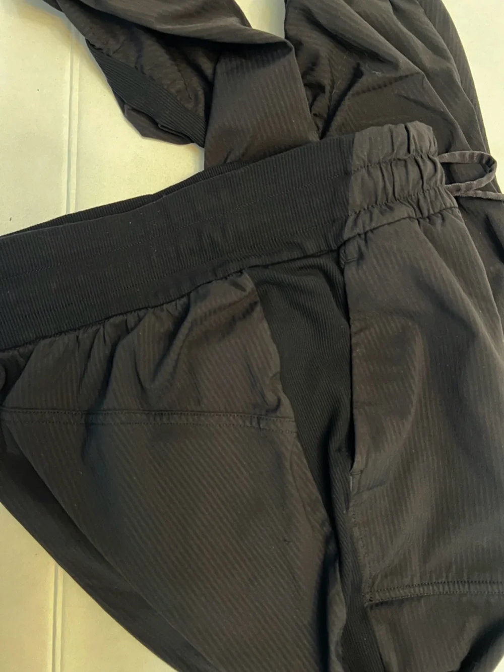 LULULEMON DANCE STUDIO BLACK PANTS SIZE 2